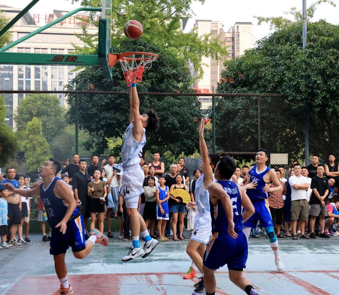 开云网页版-包含线上线下联动推动青少年篮球全民普及，打造全场景运动新生态的词条